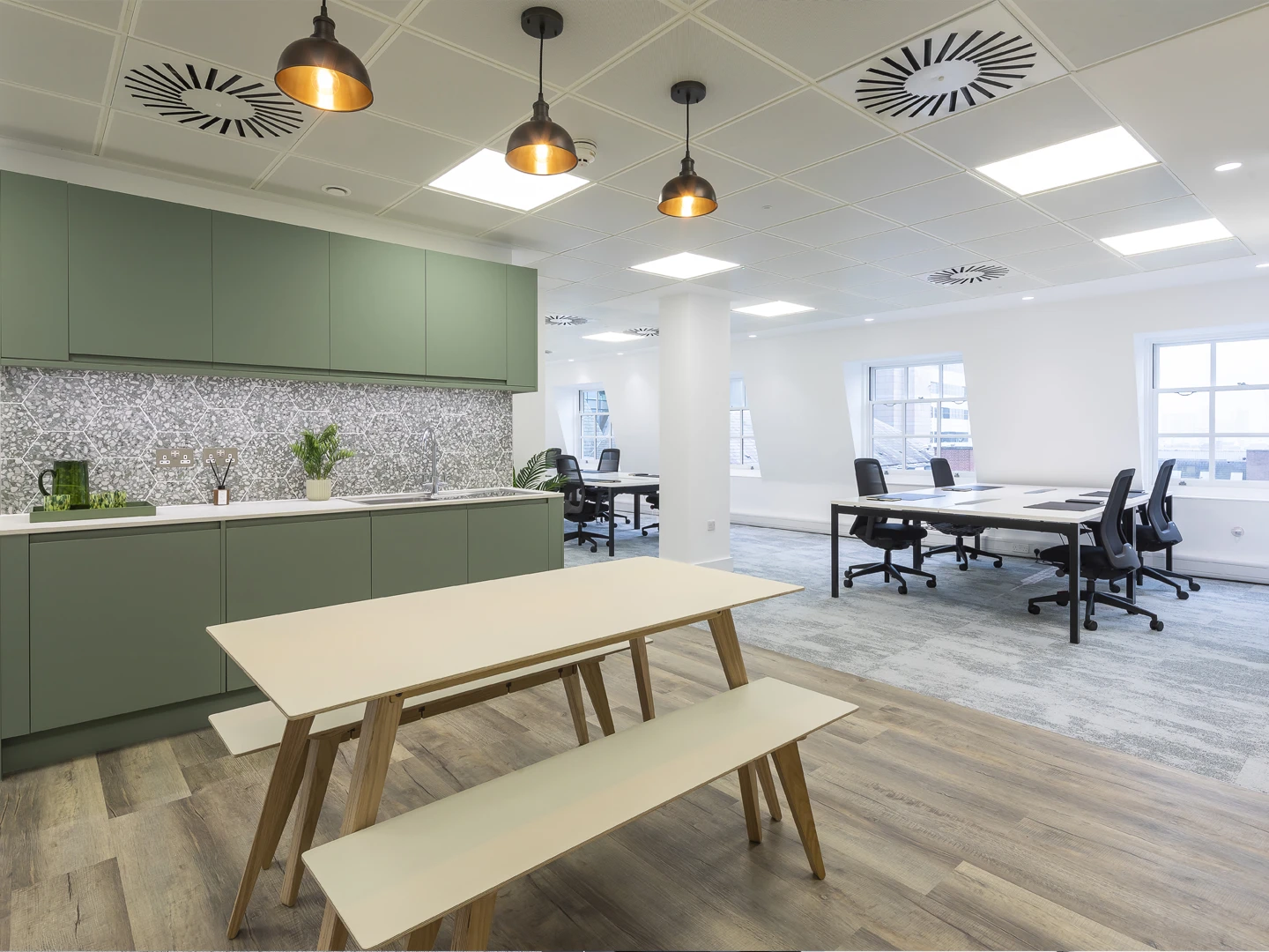 Open plan kitchen & workstations